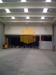 Miete Fabrikhalle in Carrer de joan fiveller 60