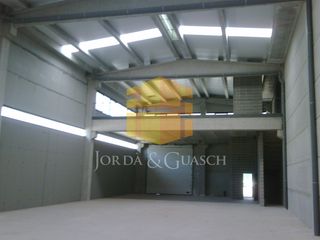 Lloguer Nau industrial a Vial centre 2