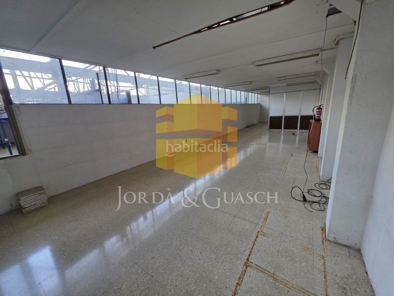 Foto 15d54d0b-c277-4634-8799-2b31aa656b17. Miete fabrikhalle in carrer de lepanto 19 in Almeda - El Corte Inglés Cornellà de Llobregat