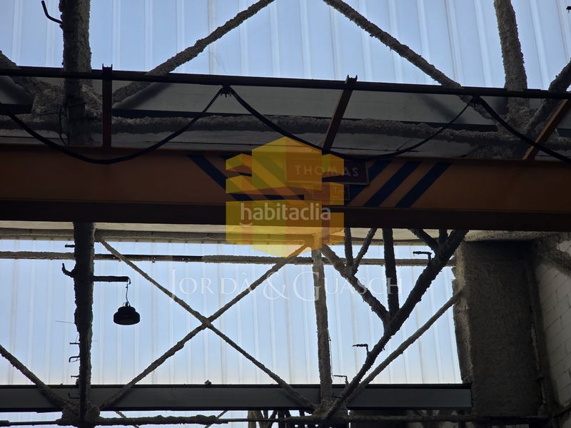 Foto d4edc6b5-6de2-45fd-9436-cfcd1bdb17c4. Miete fabrikhalle in carrer de lepanto 19 in Almeda - El Corte Inglés Cornellà de Llobregat