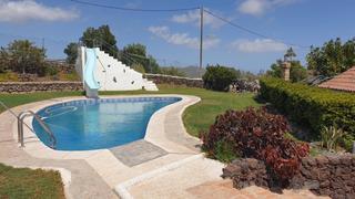 Masia a La Camella