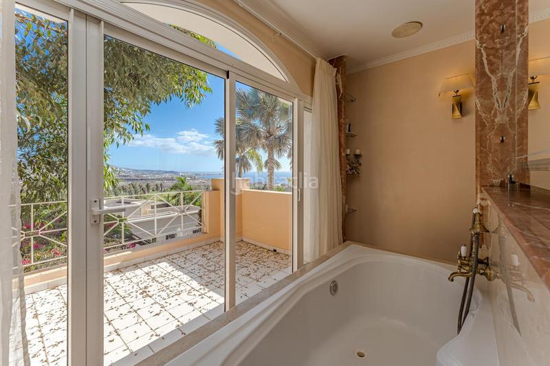 Foto 06deab33-c91b-4cc8-a7e8-abcb66b19519. Haus mit parking pool in La Caleta Adeje