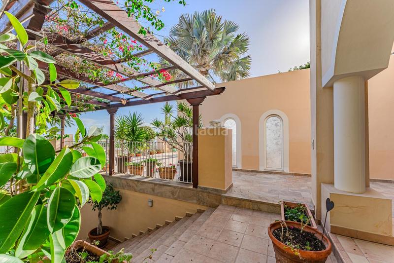 Foto 52885b7f-a453-4e1e-b4c5-8b9e9feb1acc. House with parking pool in La Caleta Adeje