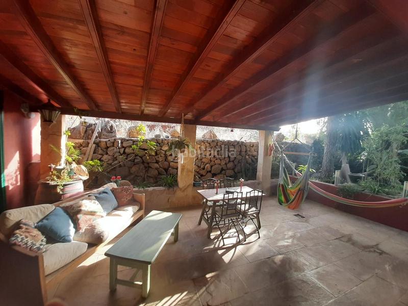 Foto d6cfb486-d264-48c5-aa9d-a5e4b3434608. Casa amb aparcament a Charco del Pino Granadilla de Abona