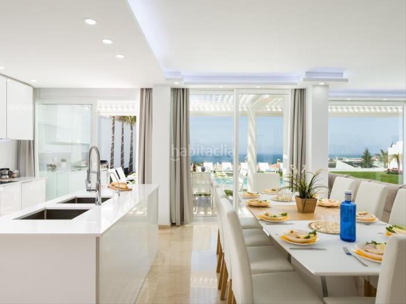 Foto 84bc8f63-f3a8-40e8-8284-495034ee378e. Maison avec piscine dans Playa Fañabé Alto Adeje