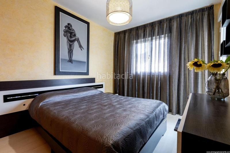 Foto a747d0a1-4488-4a95-a9ea-cb3f26cc097e. Casa en Playa Fañabé Alto Adeje