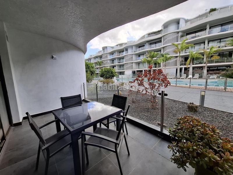 Foto ebd71732-5422-45d4-ba49-edee04f8a39b. Planta baixa amb aparcament piscina a Palm - Mar Arona