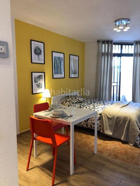 Foto b0c9eb57-a732-4a07-9fb3-e0850a926af5. Monolocale con piscina in Los Cristianos Arona