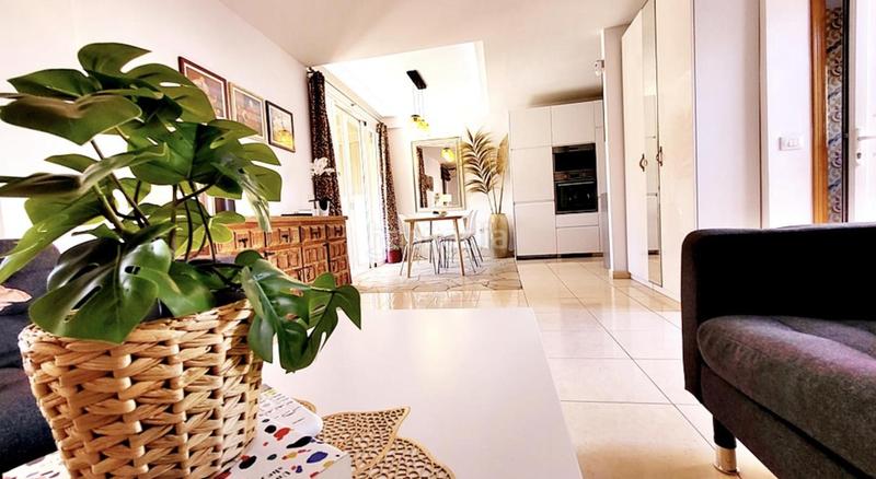 Foto 4d794ff1-fd0e-4e4b-a6e1-c2de16ce03fa. Casa bonito adosado con vistas soleadas en palm mar en Arona