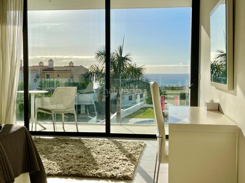 Foto 0ebc346c-b027-4af7-b9ca-95e6ad91beb9. Casa amb aparcament piscina a Playa Fañabé Alto Adeje