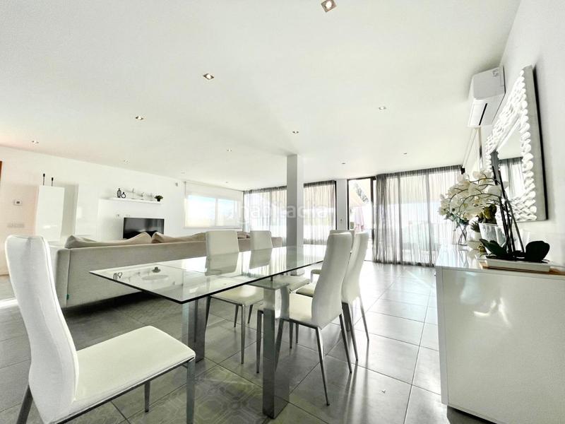 Foto 699818c6-b103-40cf-8095-841263d58182. Casa amb aparcament piscina a Playa Fañabé Alto Adeje