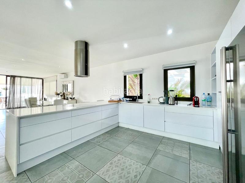 Foto b13f6bc2-959a-4106-98d6-1477f569dcba. Casa amb aparcament piscina a Playa Fañabé Alto Adeje