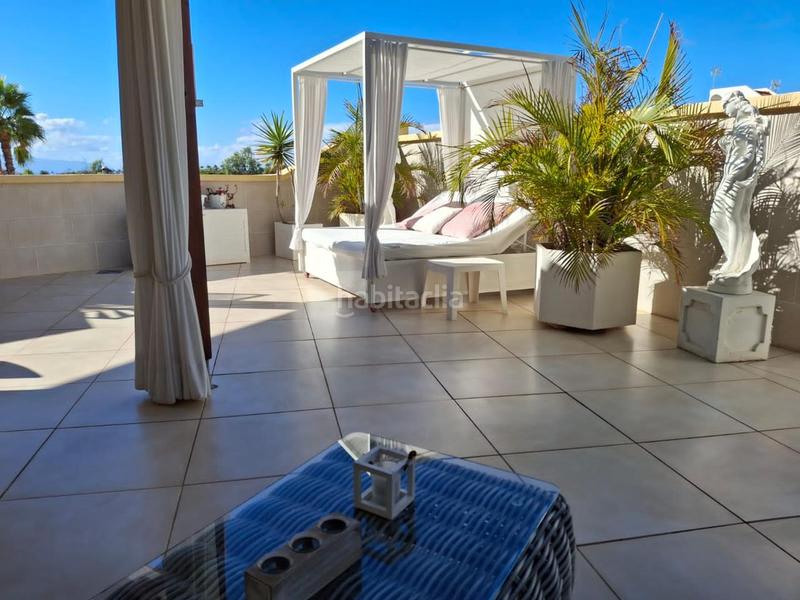 Foto bae1eec4-ca31-4036-aed4-2b802dd44540. Casa amb piscina a Playa Fañabé Alto Adeje