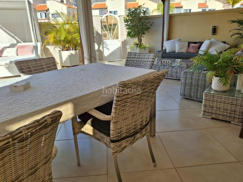 Foto ef89ca28-780e-488b-a300-c5b242d2c5f6. Casa amb piscina a Playa Fañabé Alto Adeje