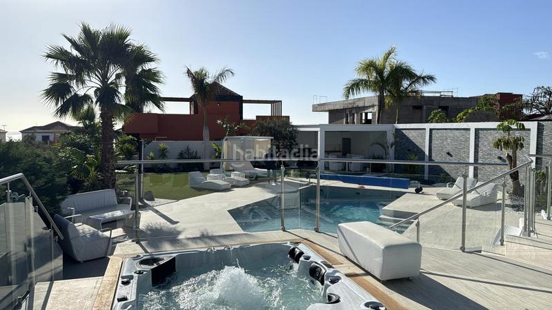 Foto 7d3969fd-0eec-4fa8-b725-d277709a8726. Maison avec parking piscine dans Playa Fañabé Alto Adeje