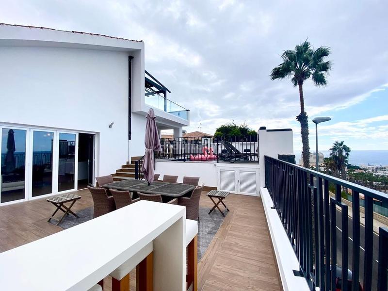 Foto 07fb69eb-463d-4138-8665-a90cac010962. House with parking pool in La Caleta Adeje