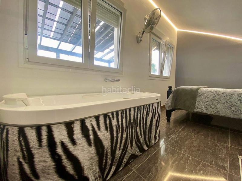 Foto 08ea3b82-047f-403b-a90e-d207f38bc3f2. House with parking pool in La Caleta Adeje