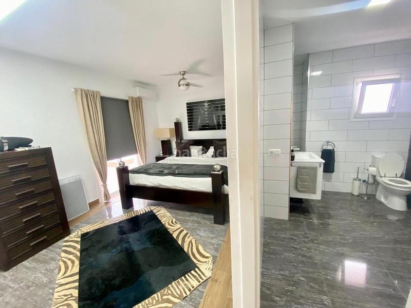 Foto 48b8f8c7-ed47-4639-bbc0-0e00ad326fd2. House with parking pool in La Caleta Adeje