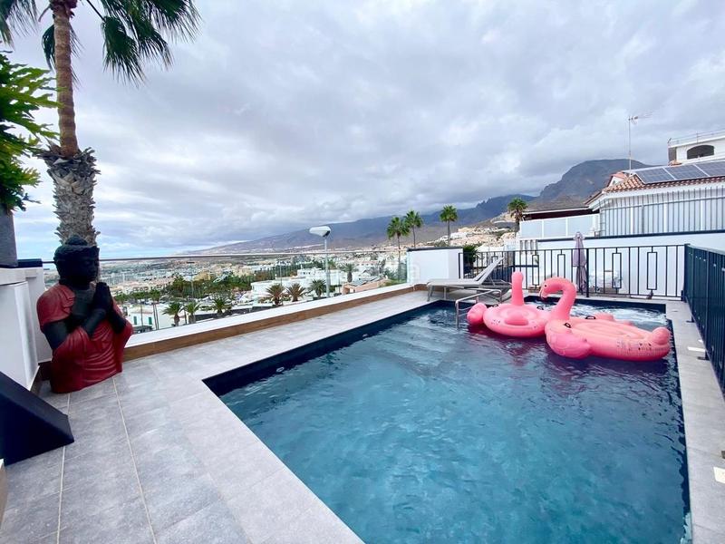 Foto b20ddc6c-e730-4326-a900-251c514c9de4. House with parking pool in La Caleta Adeje