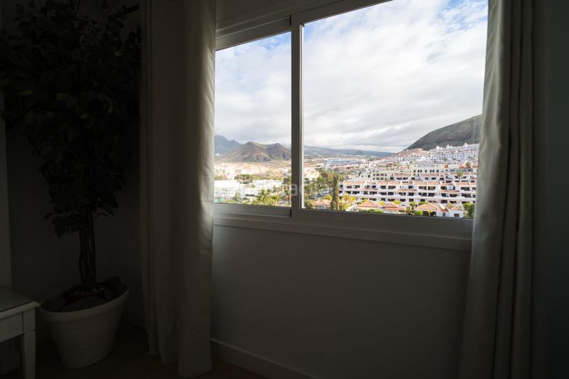 Foto a225de84-4753-4e9d-a140-0b49ad28ec11. Apartament amb piscina a Los Cristianos Arona
