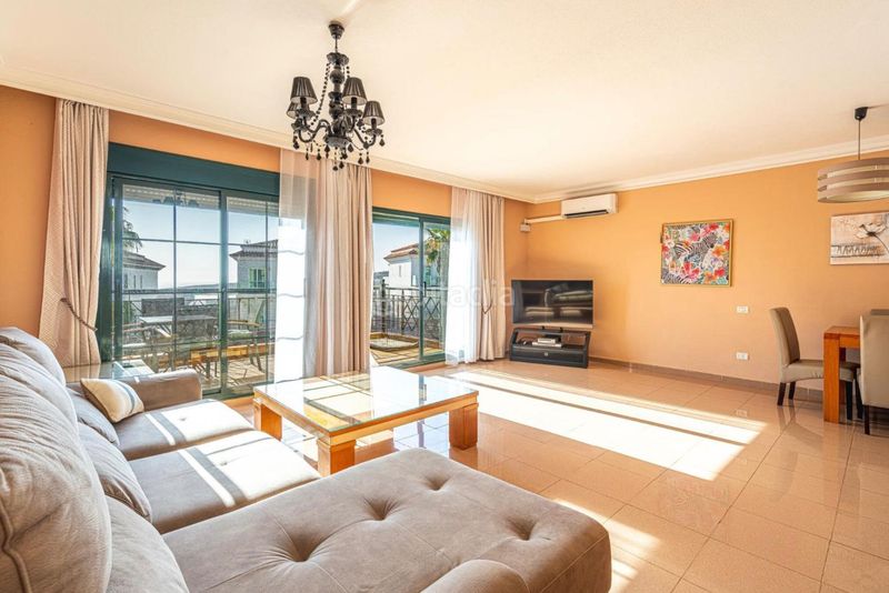 Foto 56d68a3d-8859-4dc3-b1d4-923001e16036. Duplex con parcheggio in Playa del Duque Adeje