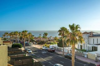 Duplex  Calle calle agando. Luminoso dúplex con vistas al océano en costa adeje