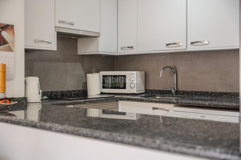 Foto cf713a82-a6b4-49f2-ba30-019286fa380f. Apartament amb aparcament piscina a Torviscas Centro y Alto Adeje