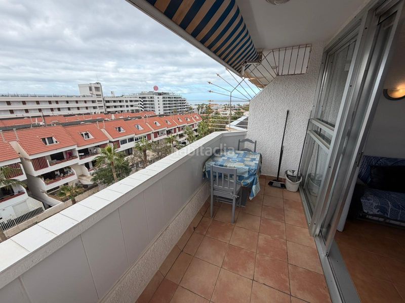 Foto 14c22368-7caa-4779-b984-bebe700b24f7. Apartament amb piscina a Playa de las Américas Arona
