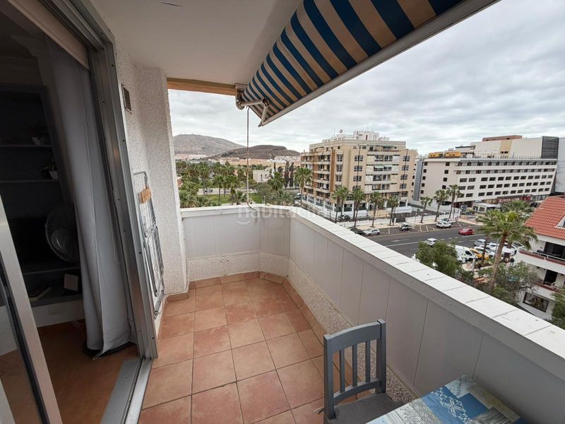 Foto 6b1bc7a4-2eb0-4c3d-aaf3-286e8bf9ac4e. Apartament amb piscina a Playa de las Américas Arona