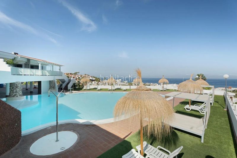 Foto 6e7f3097-47e2-4288-8624-f64c7c47a82f. Apartament amb piscina a San Eugenio Alto Adeje
