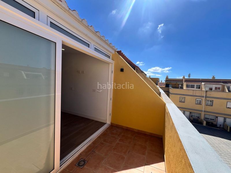 Foto b716a01d-9066-48d0-a50f-d0b4a781a0ee. Dúplex amb aparcament a Valle San Lorenzo Arona