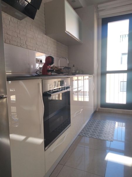 Foto 4e352b4b-47e4-46ae-b6d8-b52f6d6860aa. Apartament amb aparcament a Casco Urbano Adeje