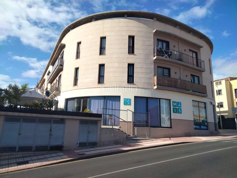 Foto f940ec1c-69e0-483c-b0bd-04a5529354b6. Apartament amb aparcament a Casco Urbano Adeje
