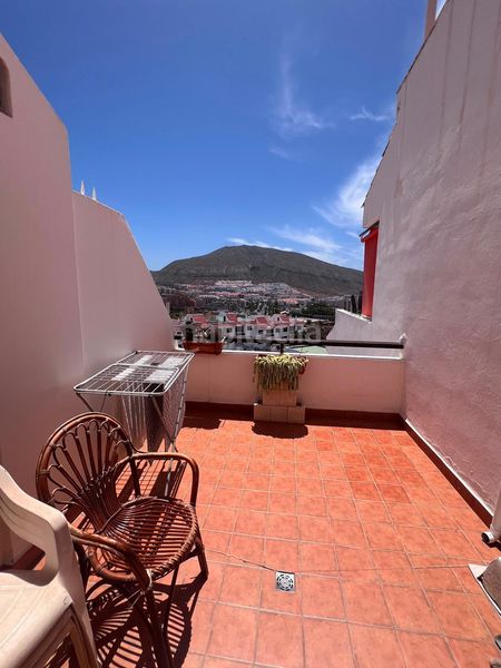 Foto b0d98e31-bc11-4159-96f8-2b8d75c1348b. Apartament amb piscina a Los Cristianos Arona