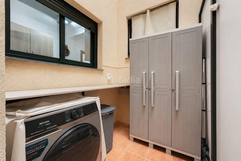 Foto 1badf802-062b-4ef0-95e7-0237e7d4a224. Apartament amb aparcament a Guargacho Arona