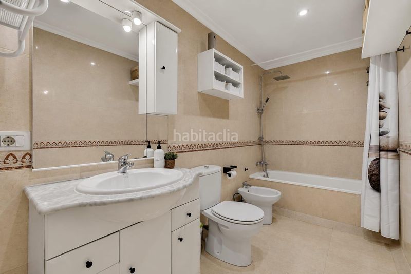 Foto a2d9cd19-a90e-4713-b57e-1aa7f9f4e7c4. Apartament amb aparcament a Guargacho Arona