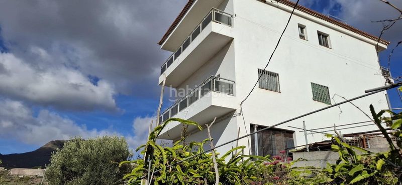 Foto 59bb10cb-4405-4b8b-b004-524bb2830c75. Casa a La Camella Arona