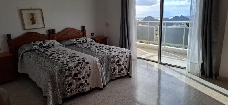Foto 90c27c0a-3871-46e5-b760-13e766f8e8a1. Casa a La Camella Arona