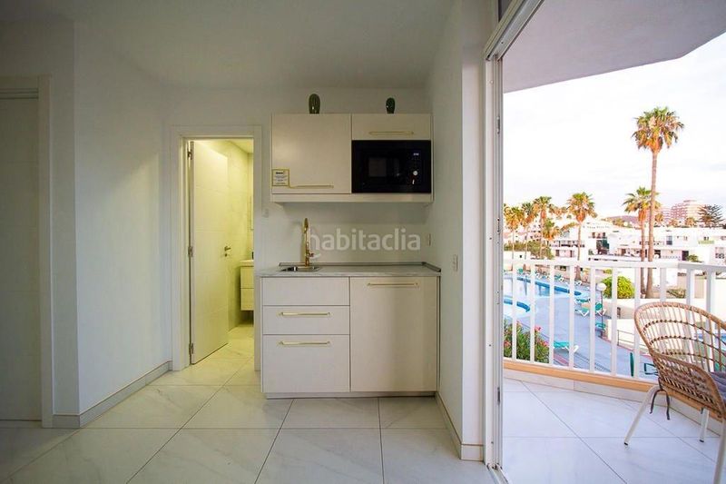 Foto f7bf48d4-9911-4c64-8d36-8850ad225737. Apartament amb aparcament a Playa de las Américas Arona