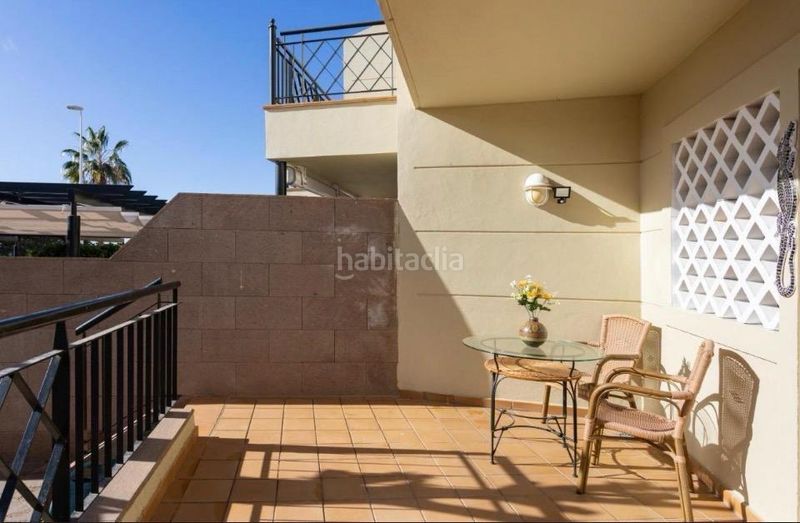 Foto a0ede103-6493-4ecd-aaaf-0fe385b0be3c. Casa amb piscina a Playa del Duque Adeje