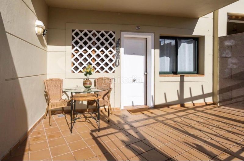 Foto cb22487b-ca50-4c84-a770-1031fb705952. Casa amb piscina a Playa del Duque Adeje