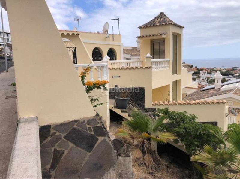 Foto 5ccadbab-cc30-4988-814d-0a151237c1c0. Xalet amb aparcament piscina a Torviscas Centro y Alto Adeje