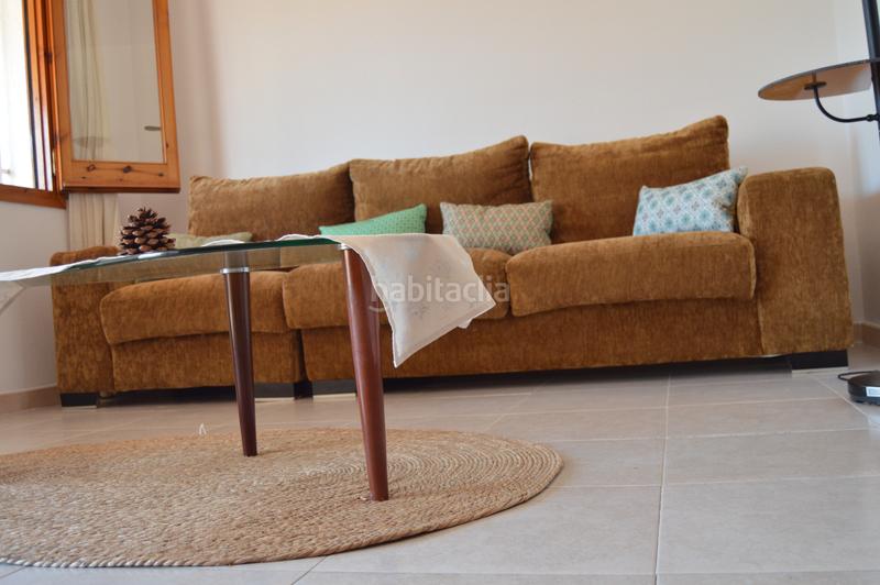 Foto b848c773-f031-49bd-9400-23e6ce31751c. Reihenhaus mit kamin parking pool in Els Masos - Els Garrofers Coma-ruga