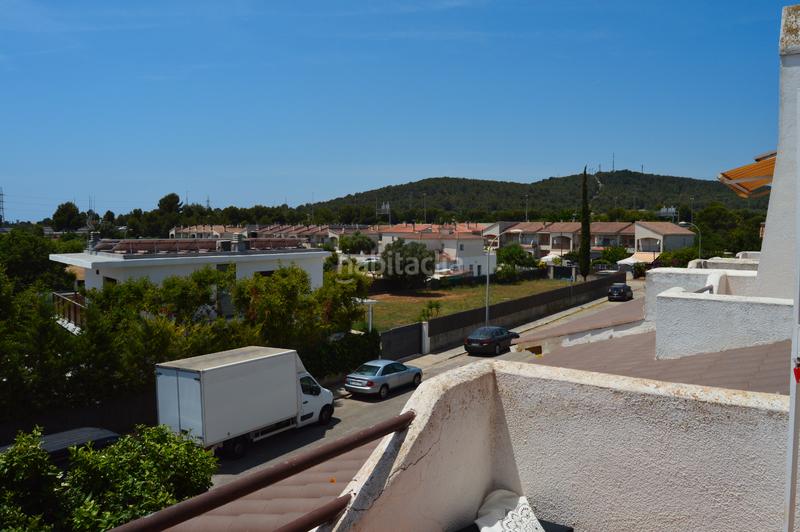 Foto c7aeb43d-9ca7-4c70-ae47-ee02b0b260aa. Casa adosada casa en vendrell en muy buena zona. oportunidad en Coma-ruga