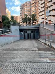 Parking voiture à Grup de sant jordi 12. Plaza de parking en viladecans ( moto y coche)