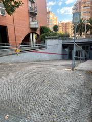 Parking voiture à Grup de sant jordi 12. Párking coche y moto