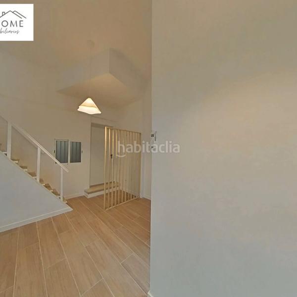 Foto c800b16b-afe6-4d6c-8d03-16b573778127. Business premise with heating in La Marina del Port Barcelona