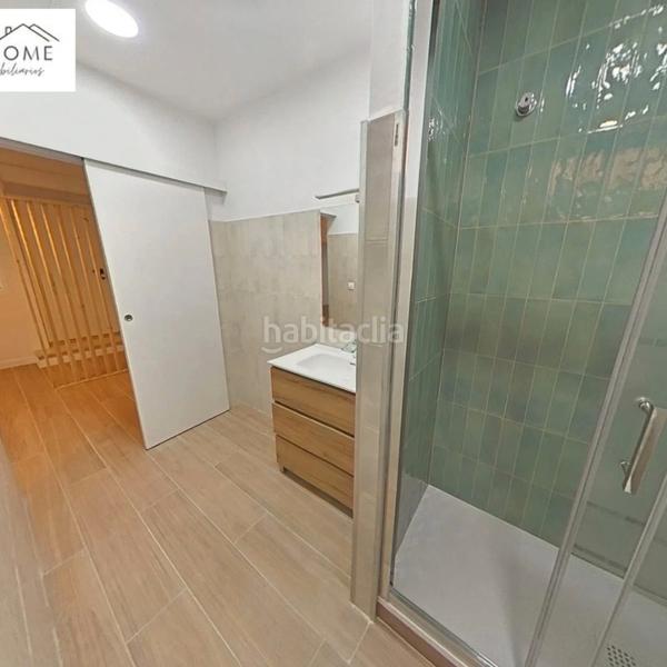 Foto d3e7b5dd-e9e7-400c-b16b-01d1aecc3afb. Business premise with heating in La Marina del Port Barcelona