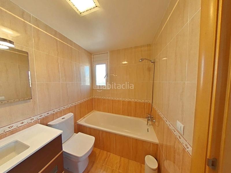 Foto 0f67d7b4-5e03-4d95-971e-114bc1cd9691. Reihenhaus mit heizung parking in La Collada-Sis Camins Vilanova i la Geltrú