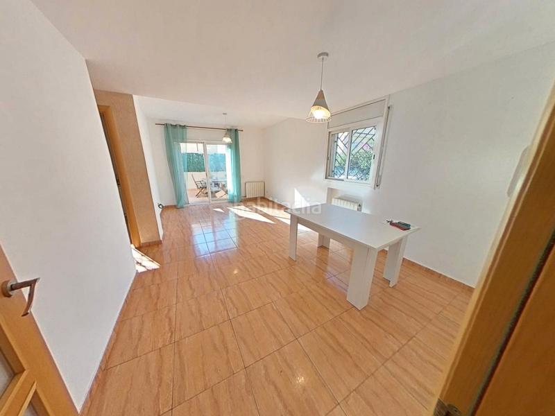 Foto dbdbf372-29d6-479d-8e6b-07bc7088ae4a. Reihenhaus mit heizung parking in La Collada-Sis Camins Vilanova i la Geltrú